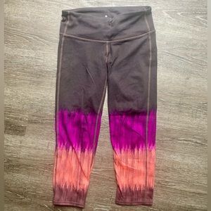 Athleta Chaturanga Ombre Yoga Pant Capris Size XS